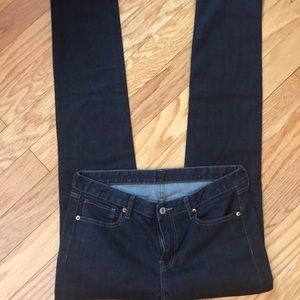 Dark navy Uniqlo skinny jeans